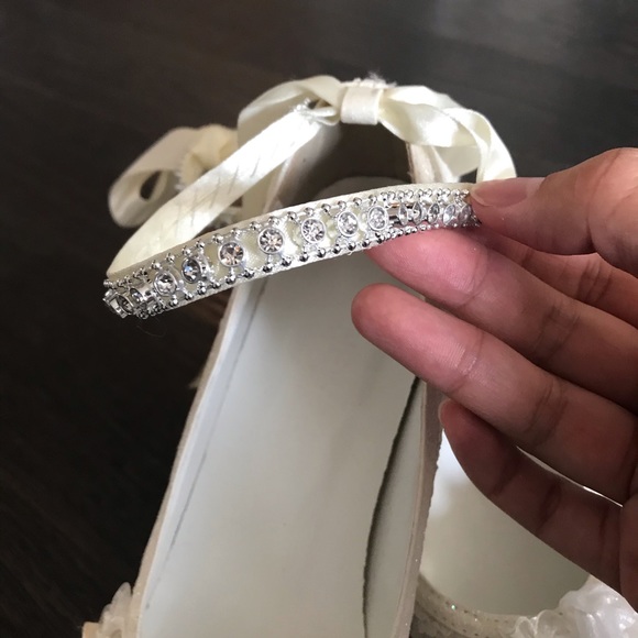 Custom-made Bridal Shoes - Picture 4 of 16